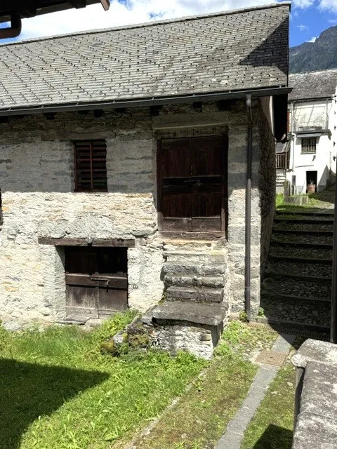 Rustico/Casale in vendita a Premia - foto 1