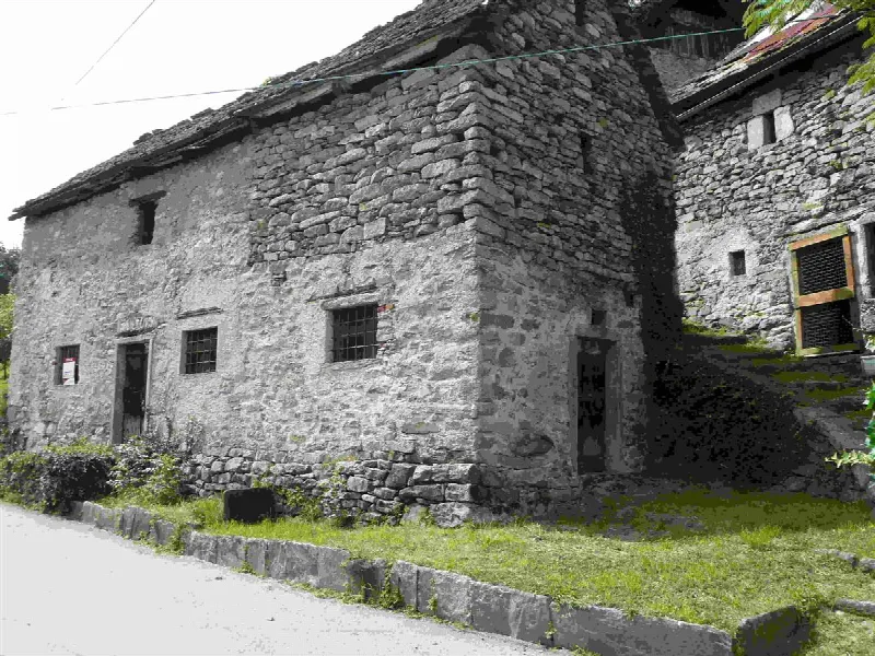 Rustico/Casale in vendita a Varzo - foto 2