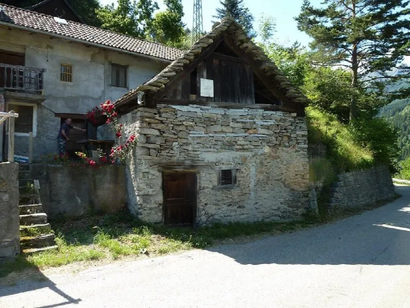 Rustico/Casale in vendita a Trasquera - foto 1