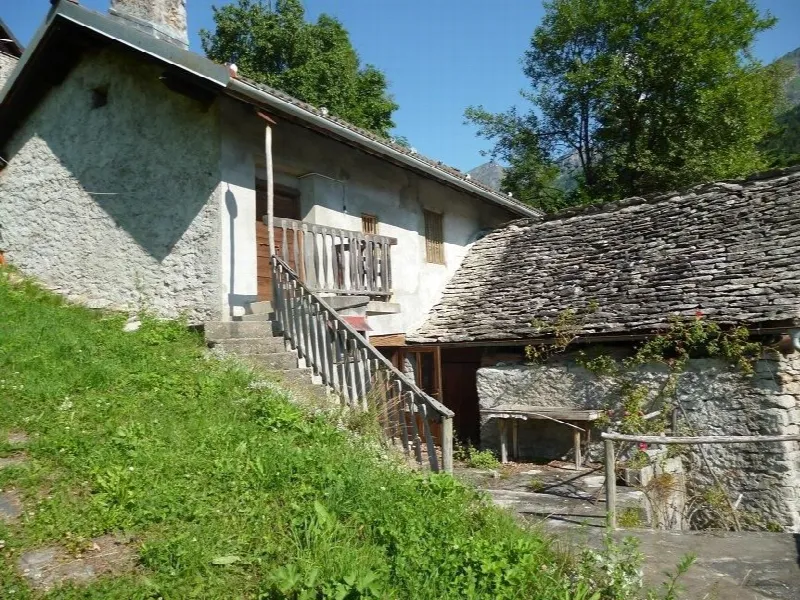 Rustico/Casale in vendita a Trasquera - foto 2