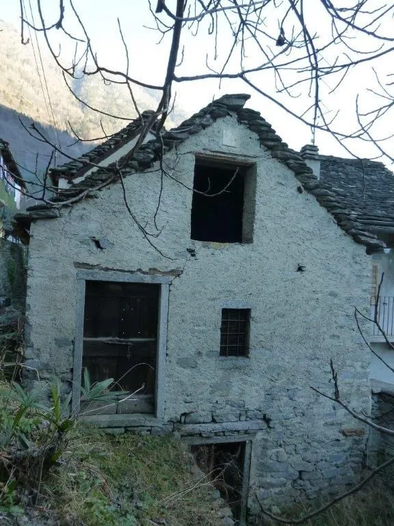 Casa Indipendente in vendita a Varzo - foto 1