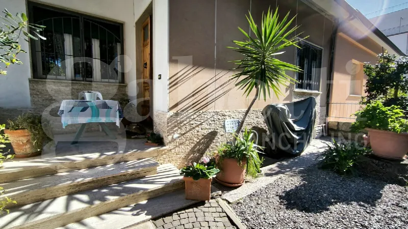 Villetta a schiera in vendita a Follonica - foto 1