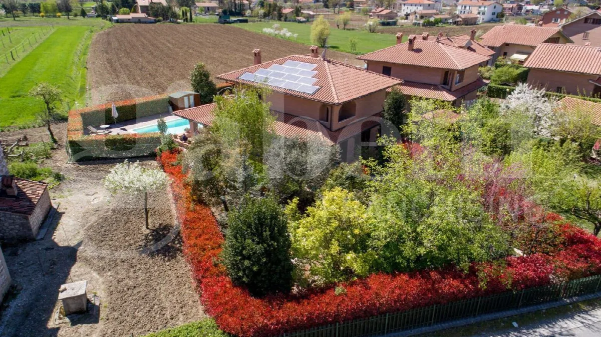 Villetta a schiera in vendita a Gubbio - foto 2