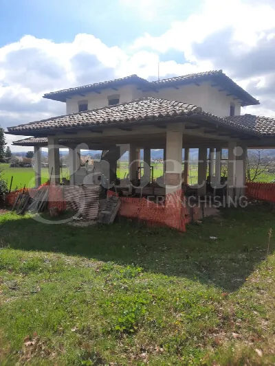 Casa Indipendente in vendita a Gubbio - foto 2