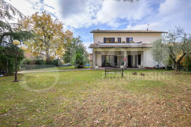 Casa Indipendente in vendita a Gubbio - foto 4