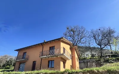 Casa Indipendente in vendita a Costacciaro - foto 1
