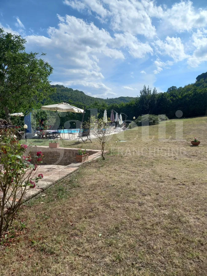 Rustico/Casale in vendita a Gubbio - foto 8