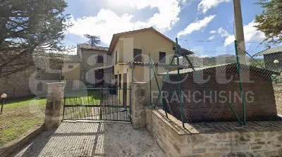 Rustico/Casale in vendita a Gubbio - foto 3