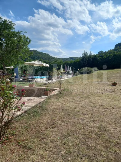 Rustico/Casale in vendita a Gubbio - foto 8