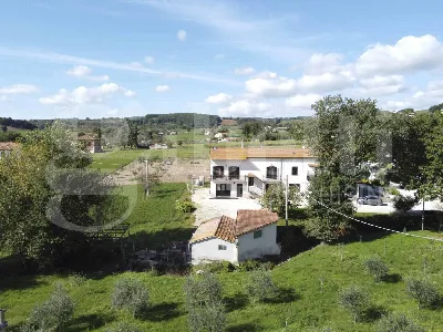 Casa Indipendente in vendita a Gubbio - foto 1