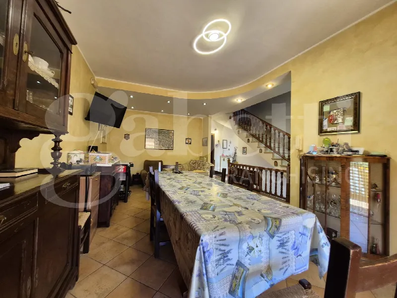 Casa Indipendente in vendita a Gubbio - foto 6