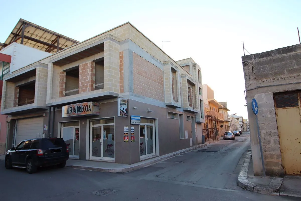 Palazzo/Stabile in vendita a Manduria - foto 2