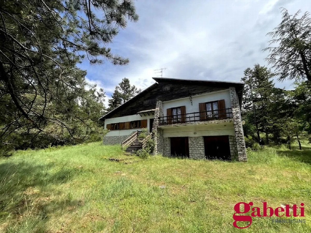 Villa in vendita a Rocca di Mezzo - foto 2