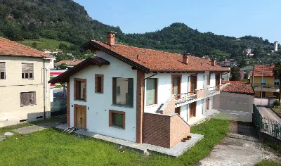 Casa Indipendente a Revello