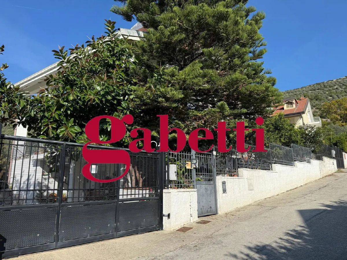 Villa in vendita a Caserta, Centro - foto 3