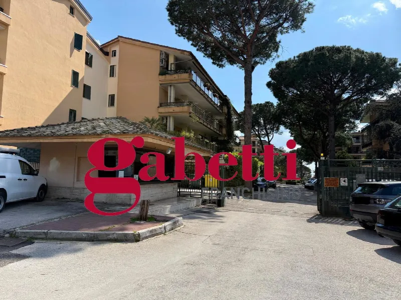 Appartamento in vendita a Caserta, Centro - foto 1