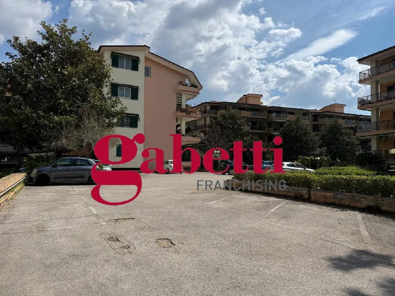 Appartamento in vendita a Caserta, Centro - foto 4