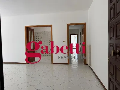 Appartamento in vendita a Caserta, Centro - foto 5