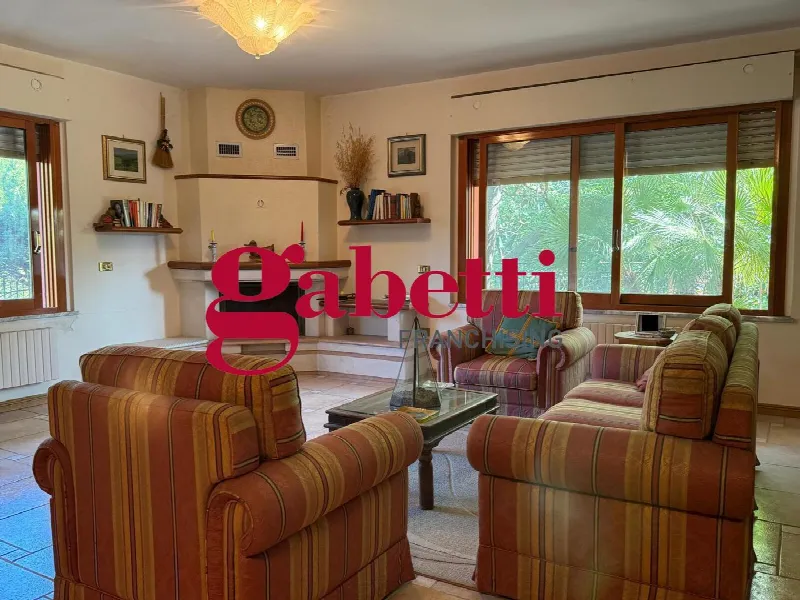 Villa in vendita a Caserta, Alto Casertano - foto 1