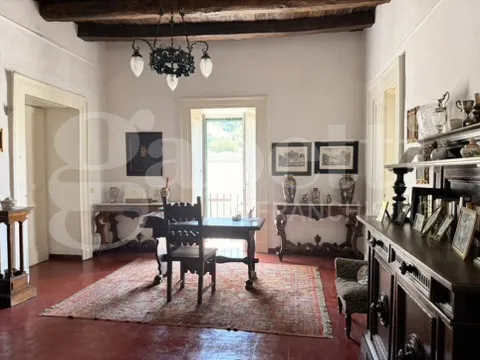 Palazzo/Stabile in vendita a Sant'Elia Fiumerapido - foto 1