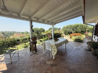 Villa in vendita a Castelnuovo di Porto - foto 3