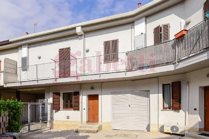Casa Indipendente in vendita a Cabiate - foto 1
