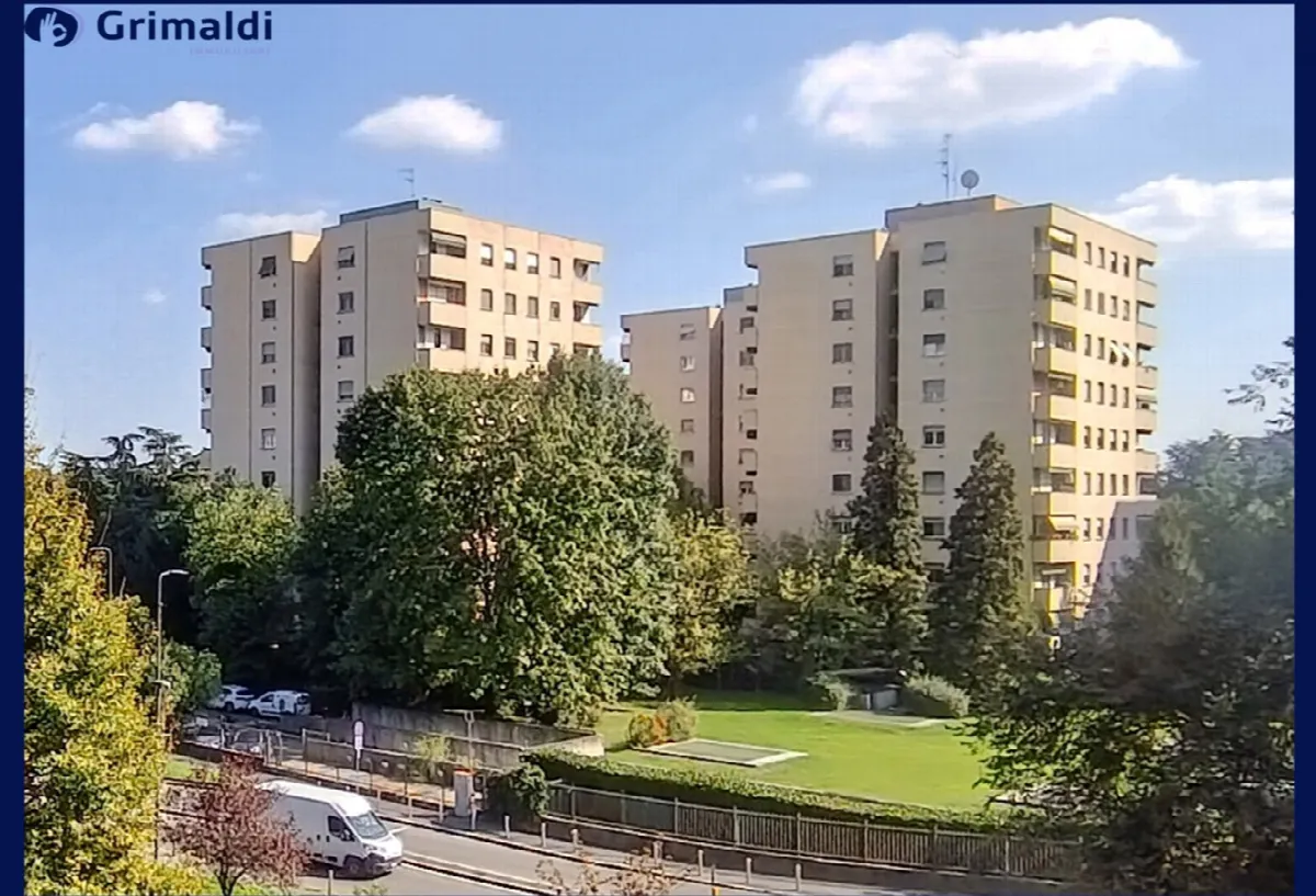 Appartamento in vendita a Milano, San Siro, Trenno - foto 2