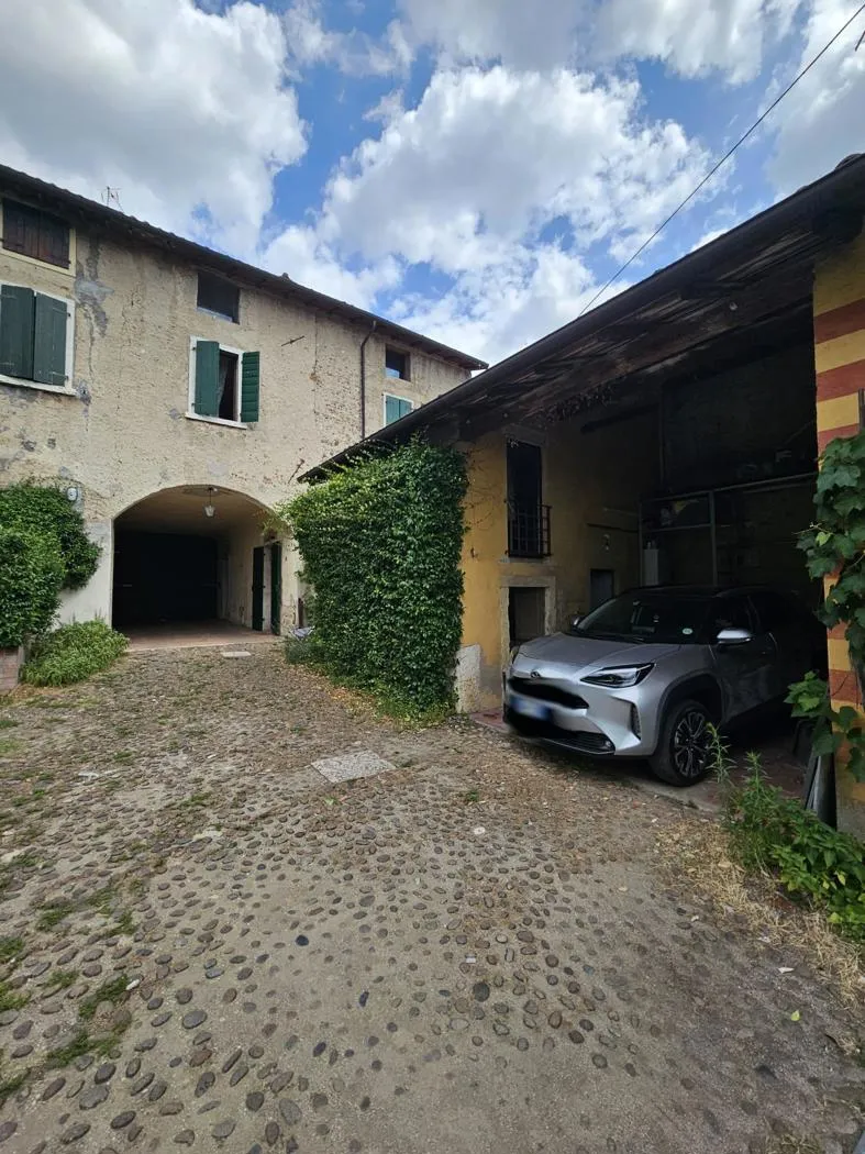 Rustico/Casale in vendita a Sona - foto 1