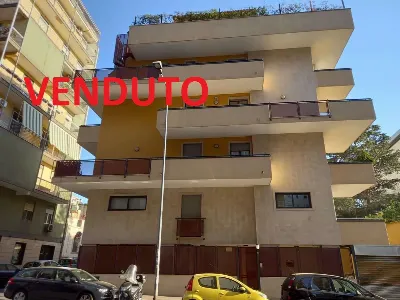 Appartamento in vendita a Bari, Picone, ca... - foto 1