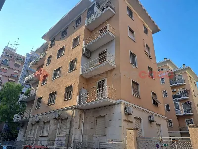 Appartamento in vendita a Bari, Picone, ca... - foto 1