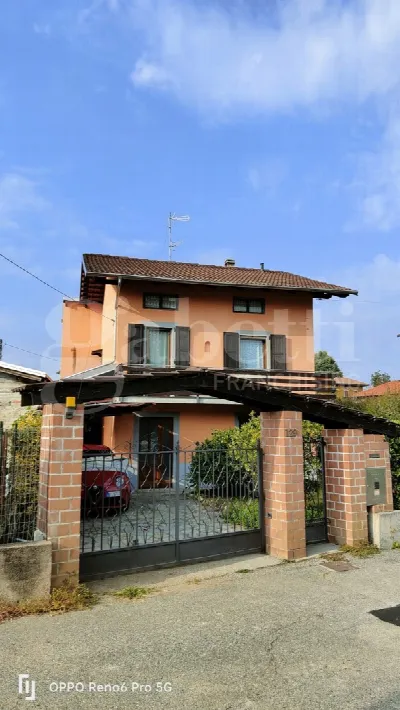 Casa Indipendente in vendita a Cossato - foto 2
