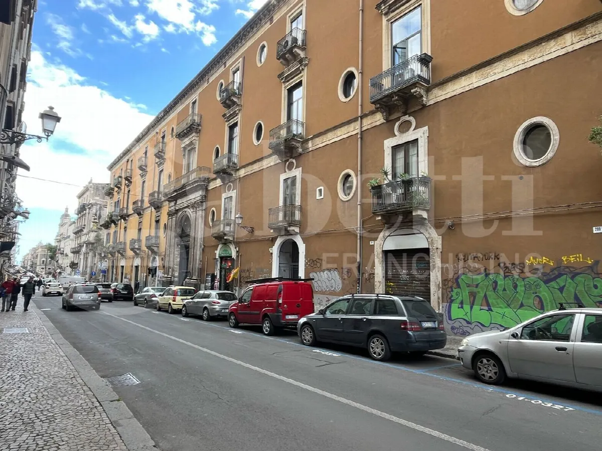 Appartamento in vendita a Catania, Centro Storico, Porto - foto 2