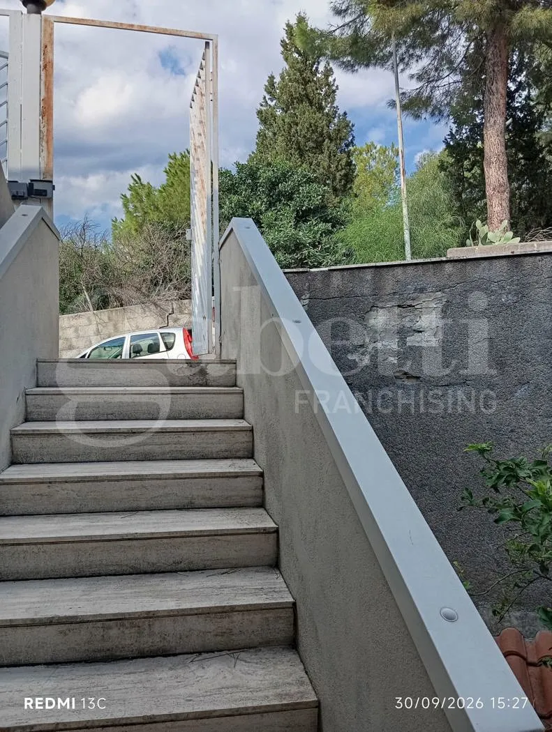 Appartamento in vendita ad Aci Castello - foto 3