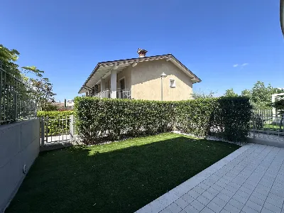 Appartamento in vendita a Peschiera del Ga... - foto 4