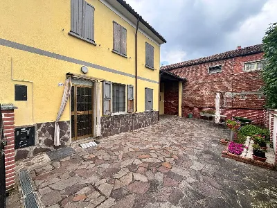 Casa Indipendente in vendita a Montù Becca... - foto 2