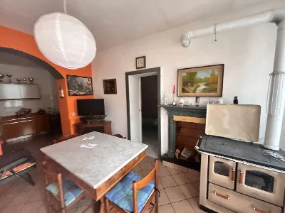 Casa Indipendente in vendita a Montù Becca... - foto 6