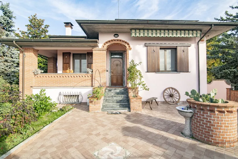 Villa in vendita a Castana - foto 1