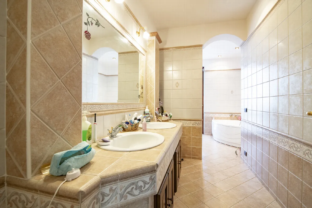 Villa in vendita a Castana - foto 4