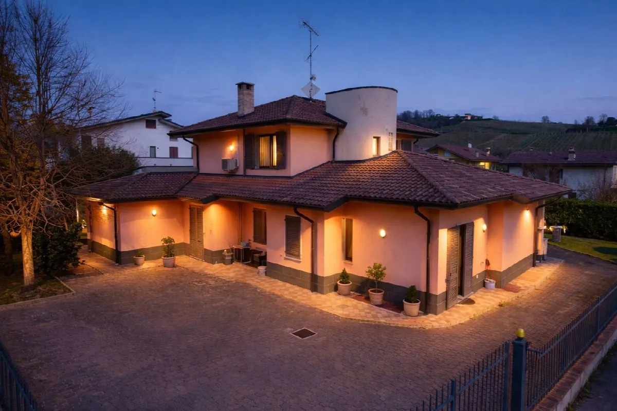 Villa in vendita a Casteggio - foto 2