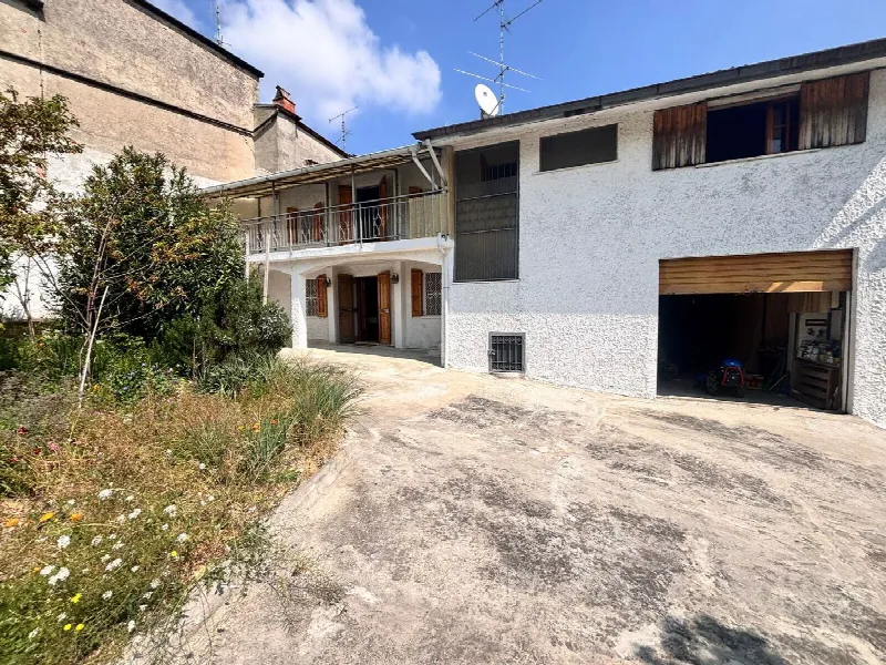 Casa Indipendente in vendita a Santa Maria della Versa - foto 1