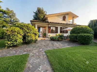 Villa in vendita a Castel San Giovanni - foto 1