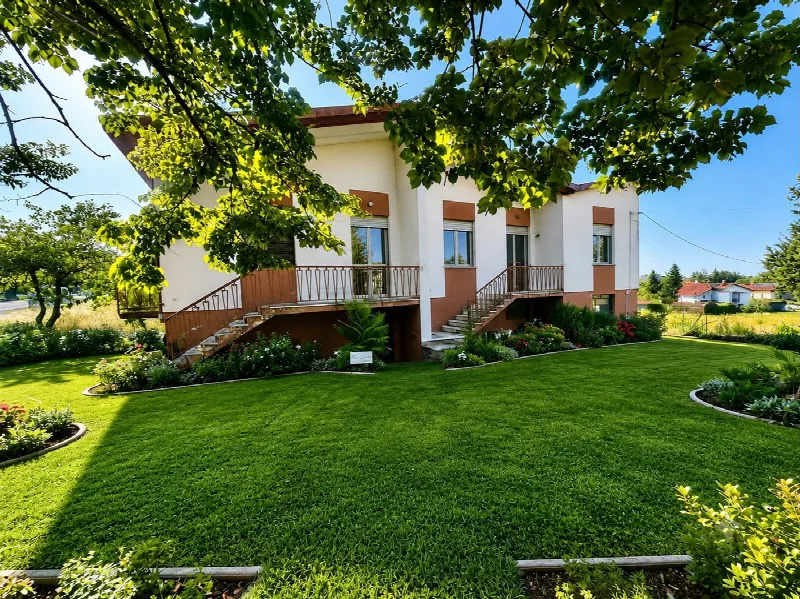 Villa in vendita a Stradella - foto 1