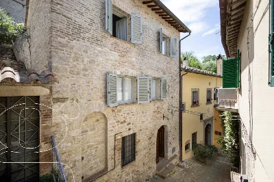 Casa Indipendente a Todi
