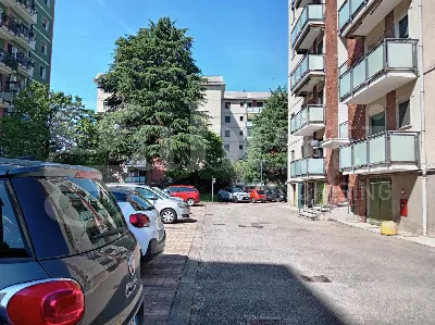 Appartamento in vendita a Trezzano sul Nav... - foto 2