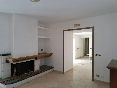 Appartamento in vendita a Cervaro - foto 1