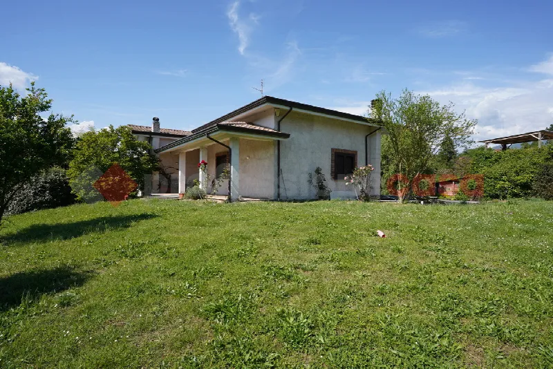 Villa in vendita a Cassino - foto 1