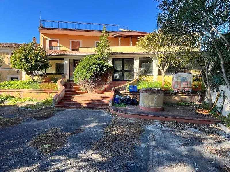Palazzo/Stabile in vendita a Cassino - foto 1