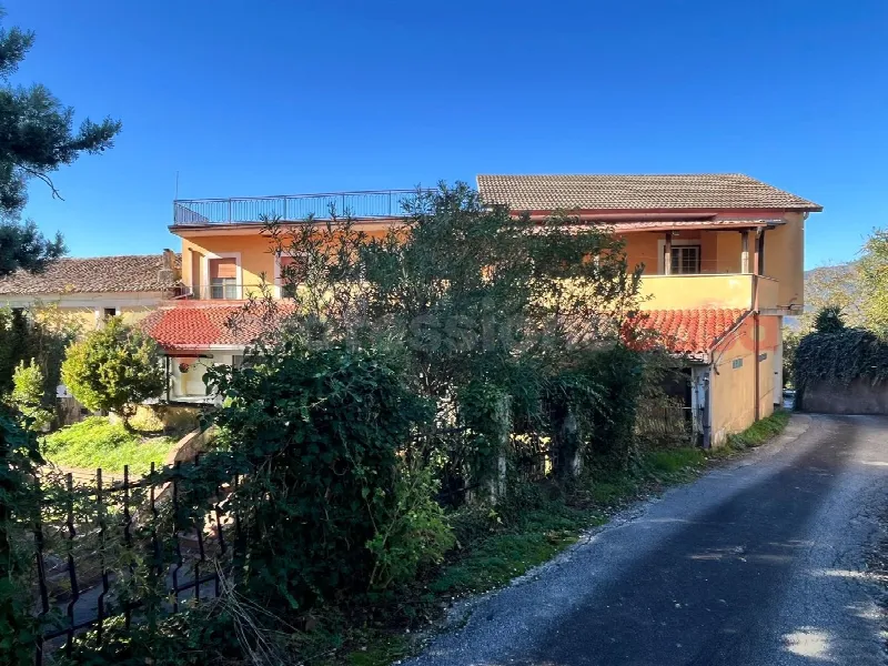 Palazzo/Stabile in vendita a Cassino - foto 6