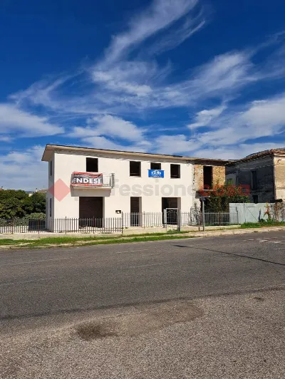 Casa Indipendente in vendita a Cervaro - foto 3