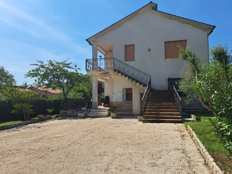 Casa Indipendente in vendita a Cassino - foto 1